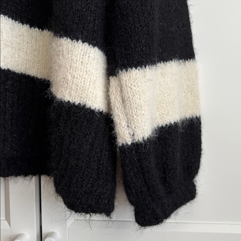 For Love & Lemons Meggy Oversized Sweater, XS - Picture 10 of 10
